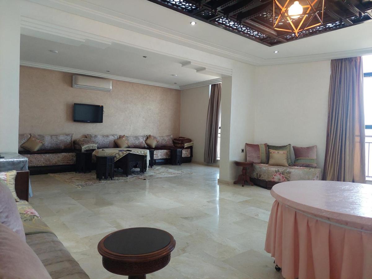 Residence La Corniche Etage 2 Nador Esterno foto